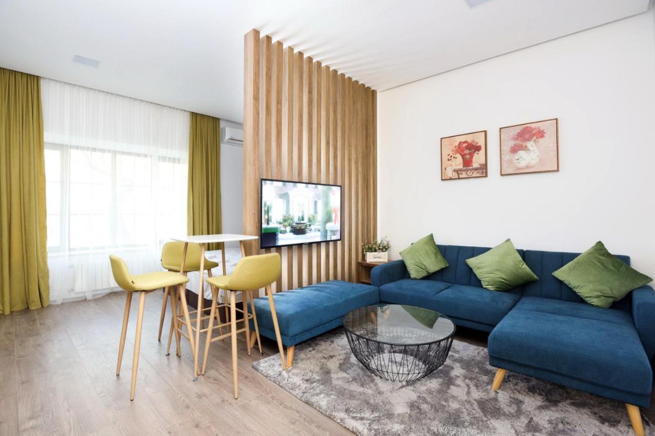 Stay Inn-Apartments On Abovyan 32 Ереван Екстериор снимка