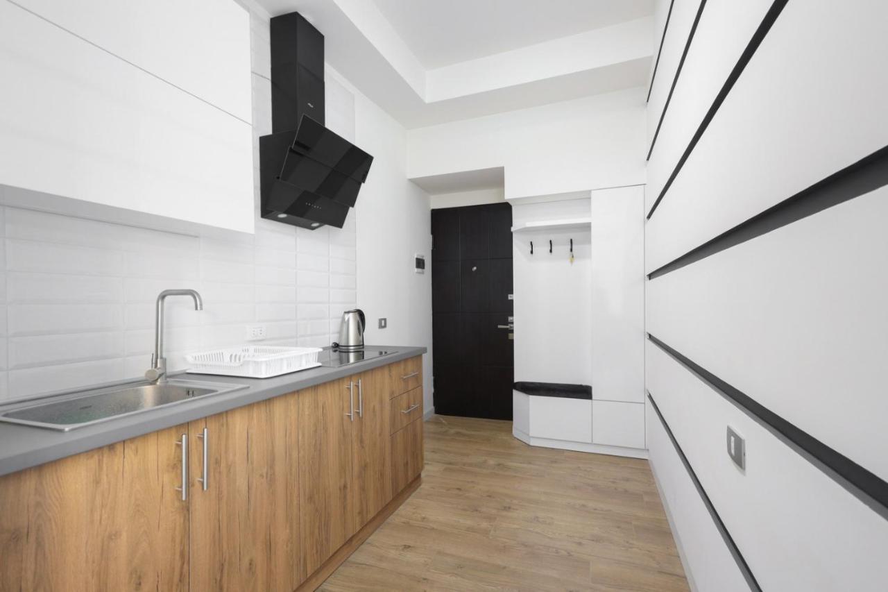 Stay Inn-Apartments On Abovyan 32 Ереван Екстериор снимка