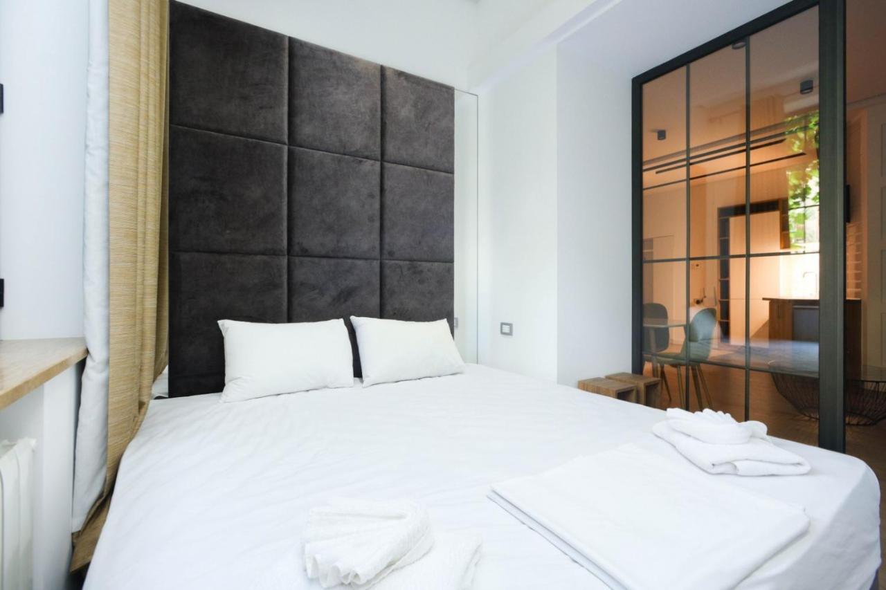 Stay Inn-Apartments On Abovyan 32 Ереван Екстериор снимка